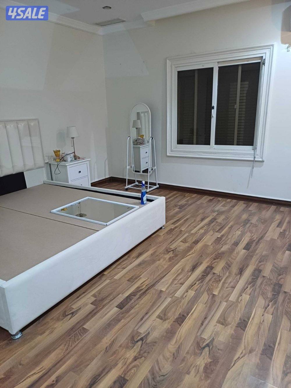 غسيل بالشامبو - تنظيف ناشف - غسيل سجاد برادي - اثاث - كنفات - شقق - فل6