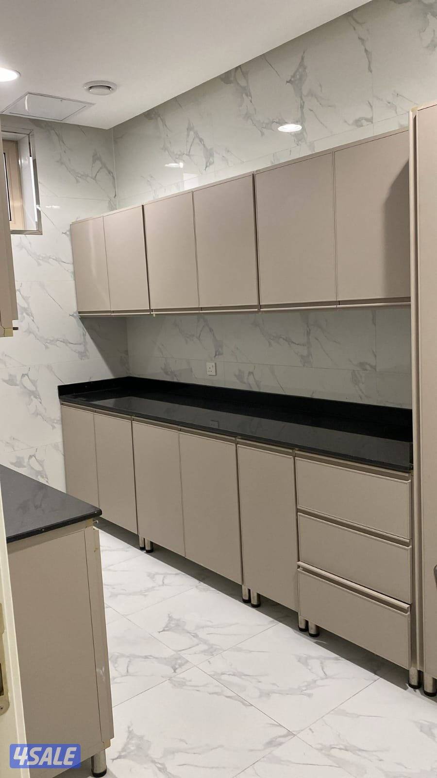 غسيل بالشامبو - تنظيف ناشف - غسيل سجاد برادي - اثاث - كنفات - شقق - فل11