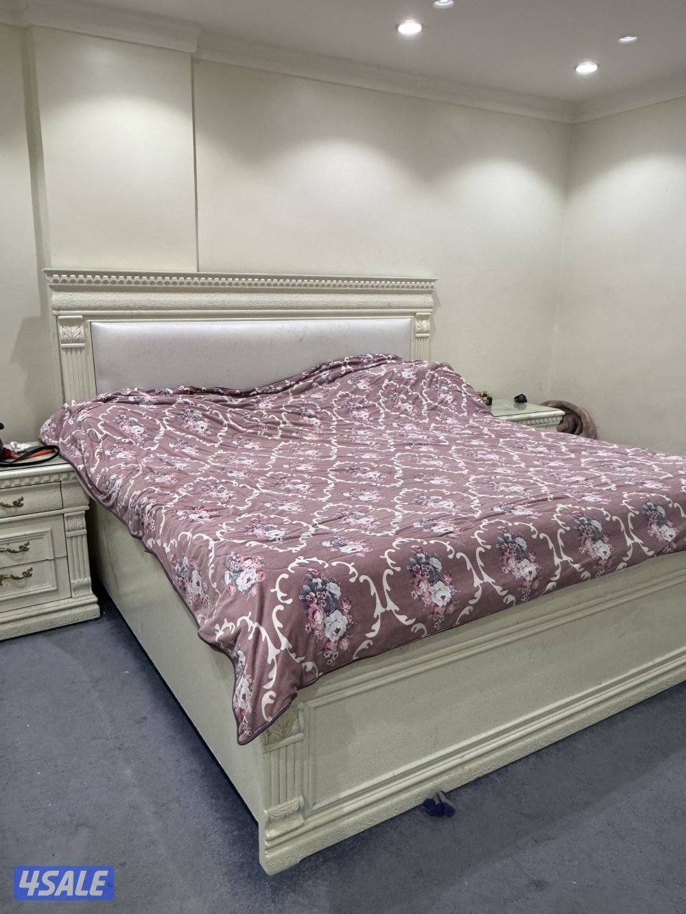 للبيع غرفة نوم كامله1