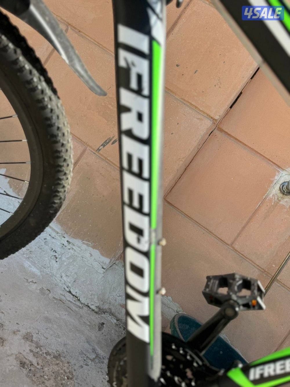 للبيع دراجة هوائيه بحالة ممتازة0