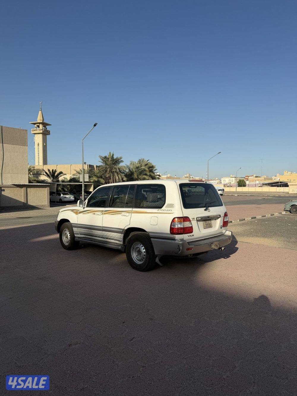 للبيع لاند vxr 2003 توني مجفد قيره و طق على الكفاله لحد الحين ماشي 5953