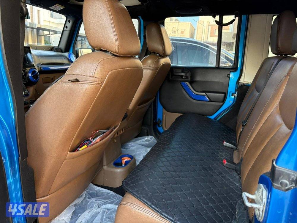 جيب رانجلر صحاري وارد الوكالة موديل 2014 لون ازرق صبغ وكالة5