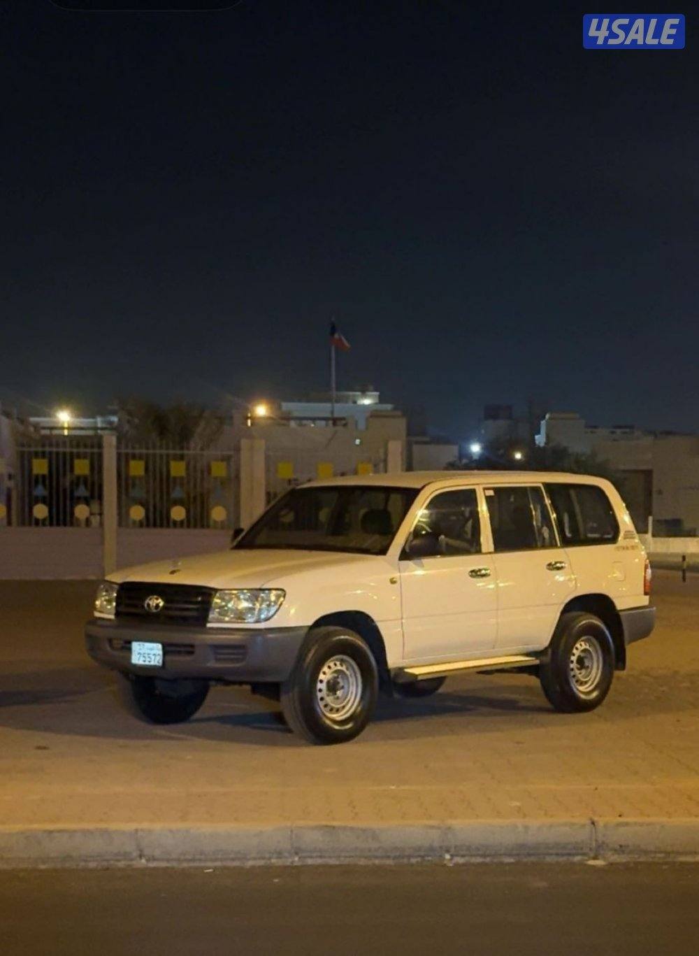 للبيع لاندكروز ستاندر 20063