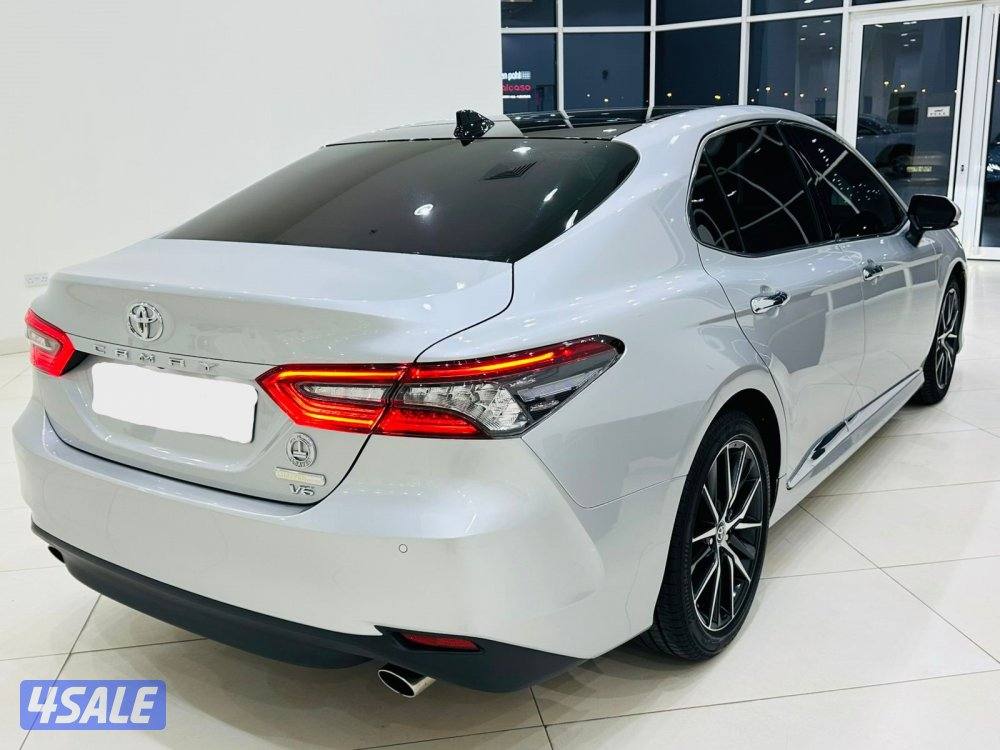 للبيع تويوتا كامري LIMITRD EDITION V6  3.5 موديل 20232