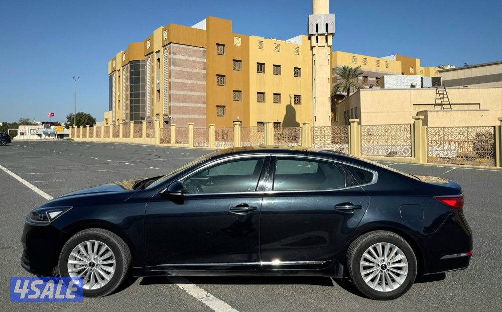 بحالة ممتازة كيا كادينزا 2017 ماشي 146 فحص ماكينة قير شاسي بيمة سنة4