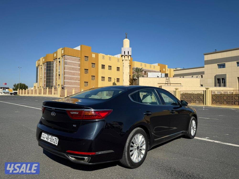 بحالة ممتازة كيا كادينزا 2017 ماشي 146 فحص ماكينة قير شاسي بيمة سنة5