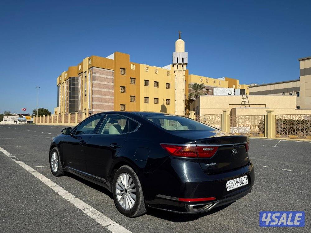 بحالة ممتازة كيا كادينزا 2017 ماشي 146 فحص ماكينة قير شاسي بيمة سنة6