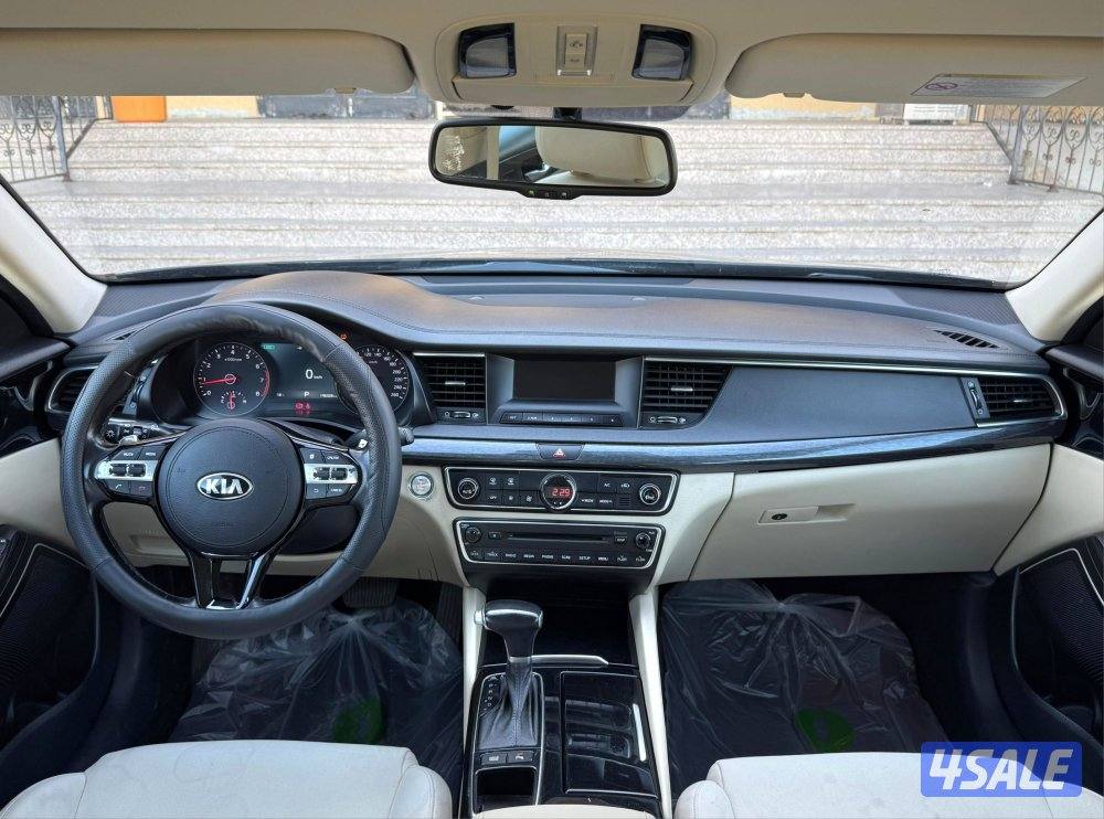 بحالة ممتازة كيا كادينزا 2017 ماشي 146 فحص ماكينة قير شاسي بيمة سنة8
