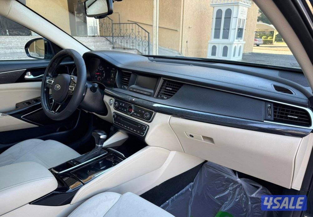 بحالة ممتازة كيا كادينزا 2017 ماشي 146 فحص ماكينة قير شاسي بيمة سنة10