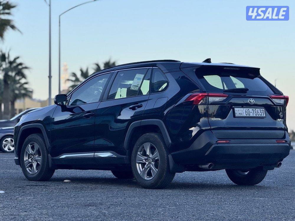 راف 4 موديل 2022 / وارد الساير1