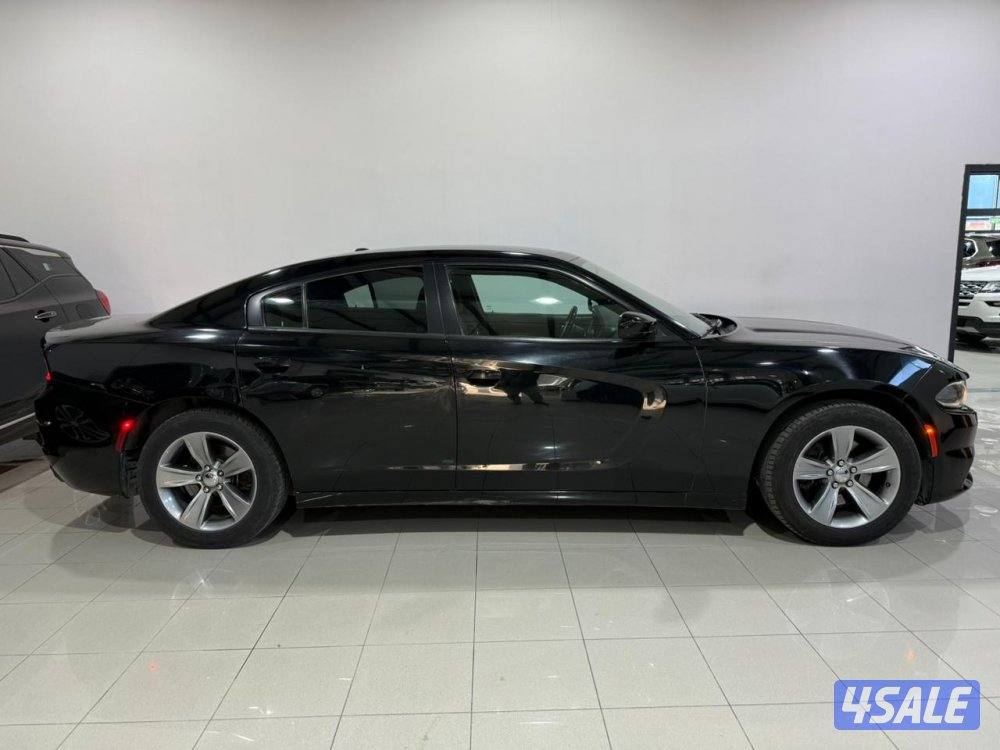 Dodge Charger SXT 20210