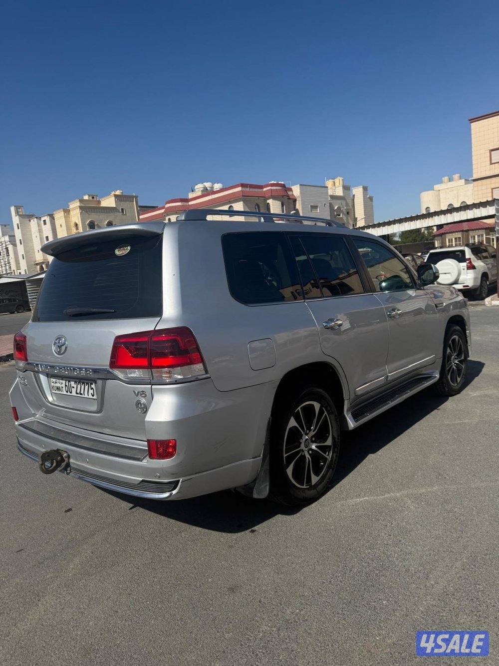 لاند كروزر قراند تورنق 20214