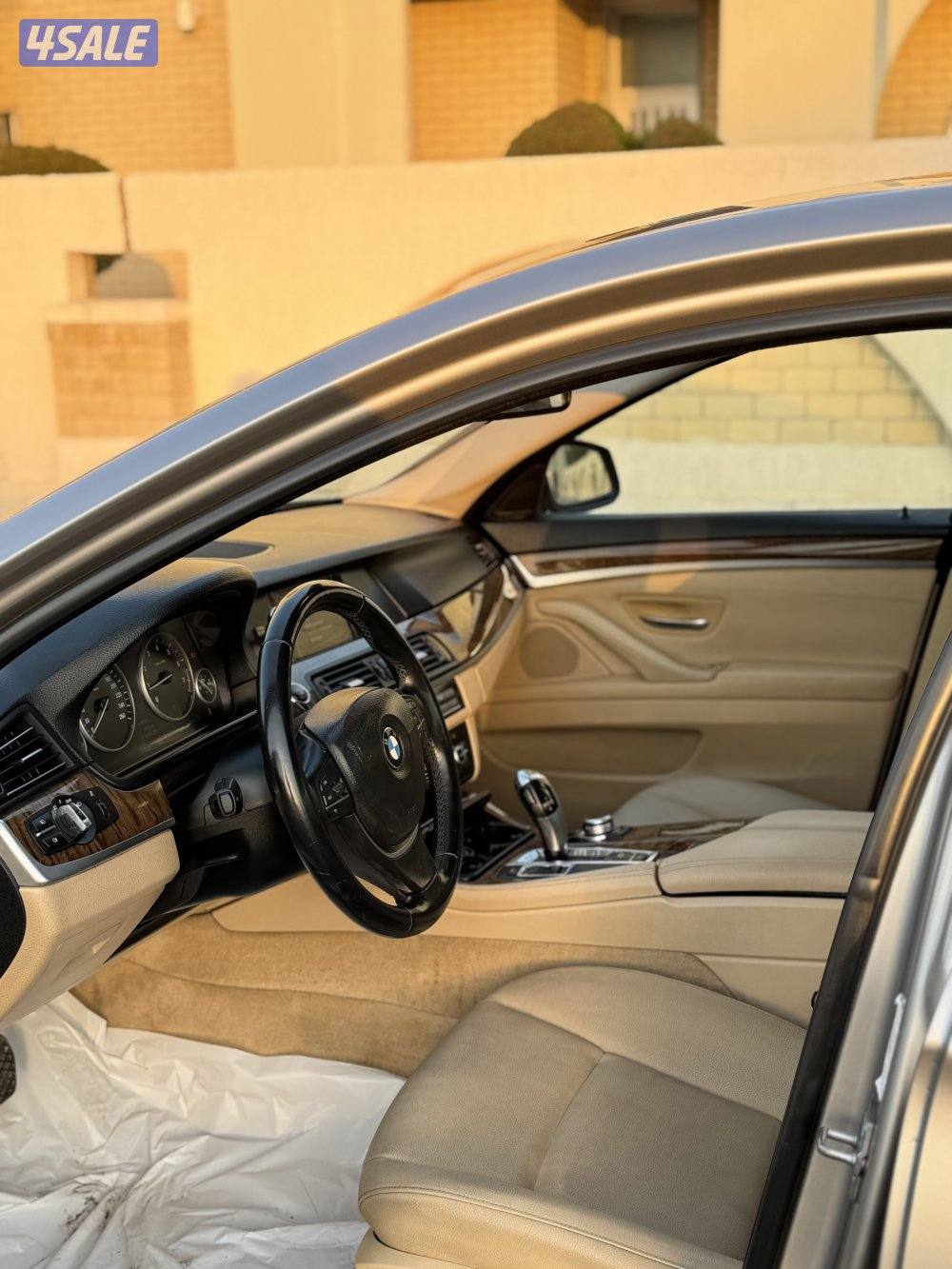 للبيع BMW i5207