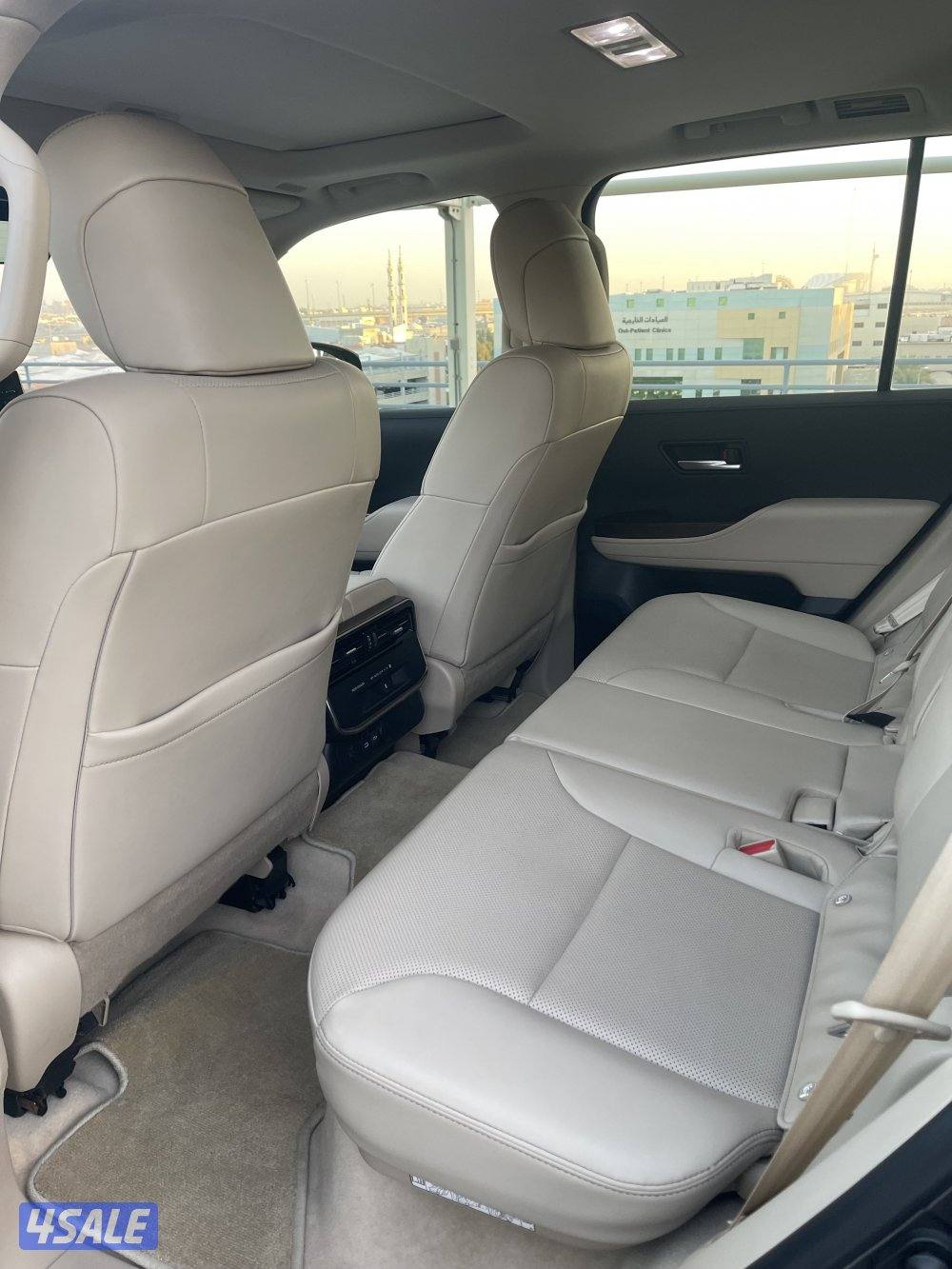 لاندكروزر 2022 GXR ايرو اس3