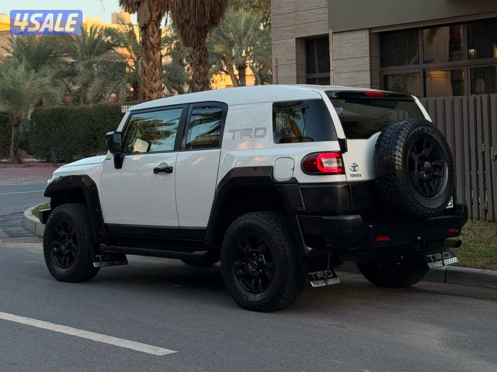 للبيع FJ TRD موديل 2015 وارد الساير4