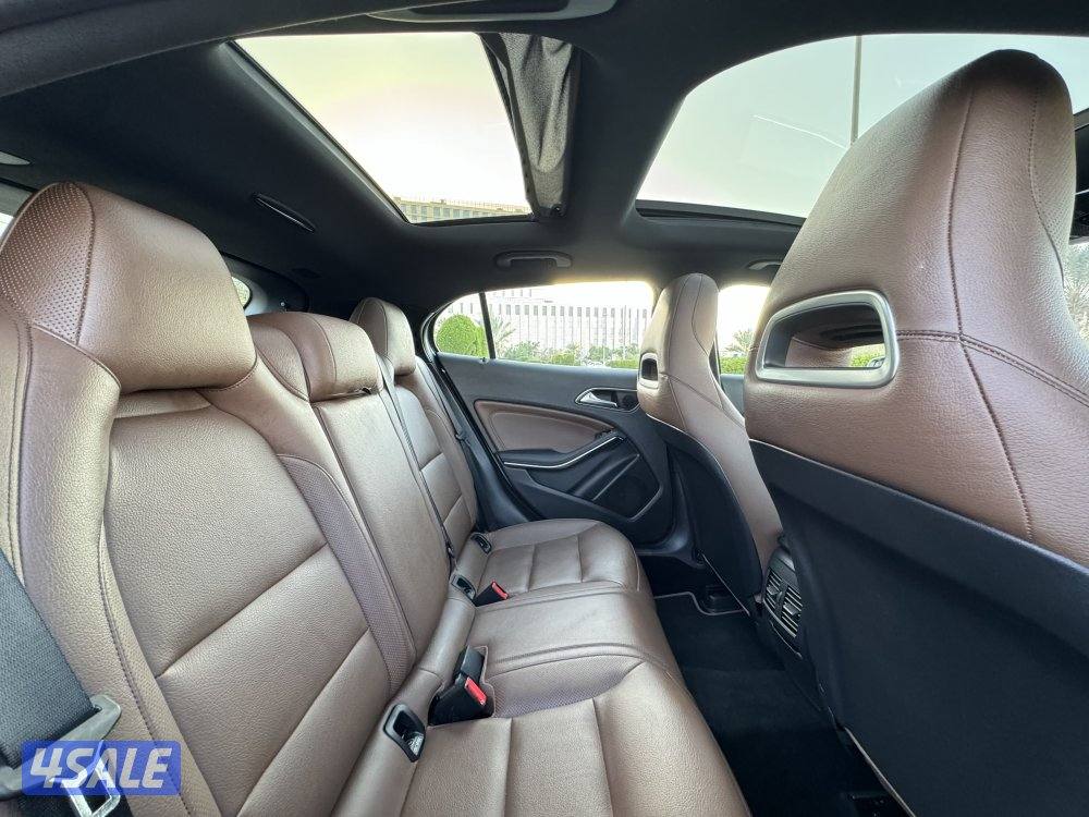 مرسيدس GLA250 موديل 2018 عداد 34 فقط7