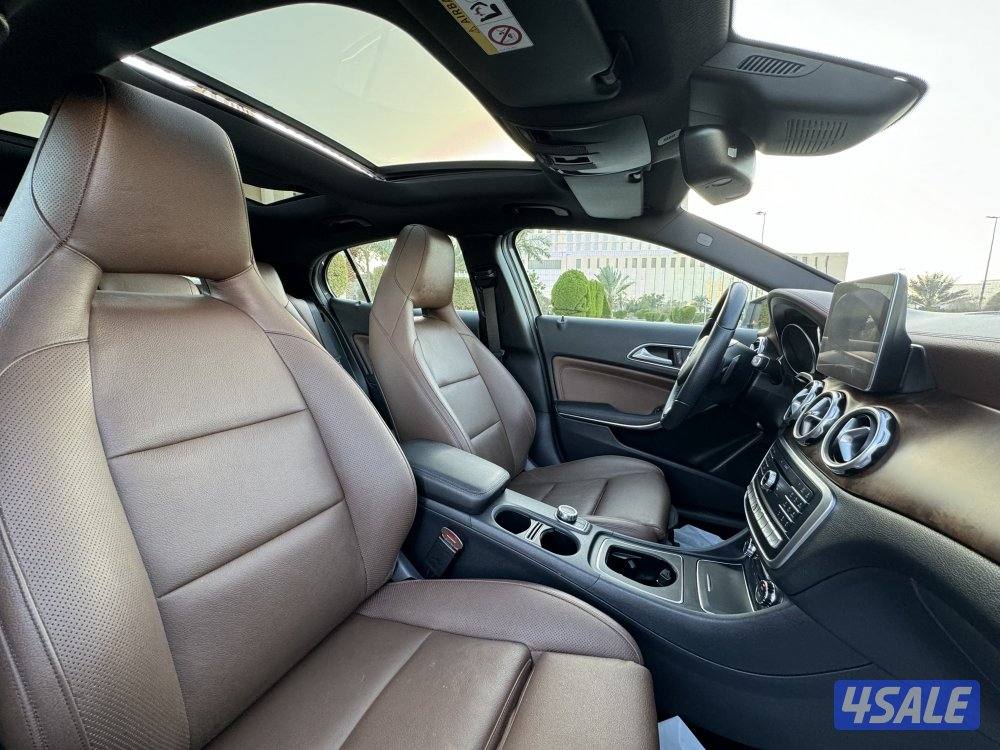 مرسيدس GLA250 موديل 2018 عداد 34 فقط10