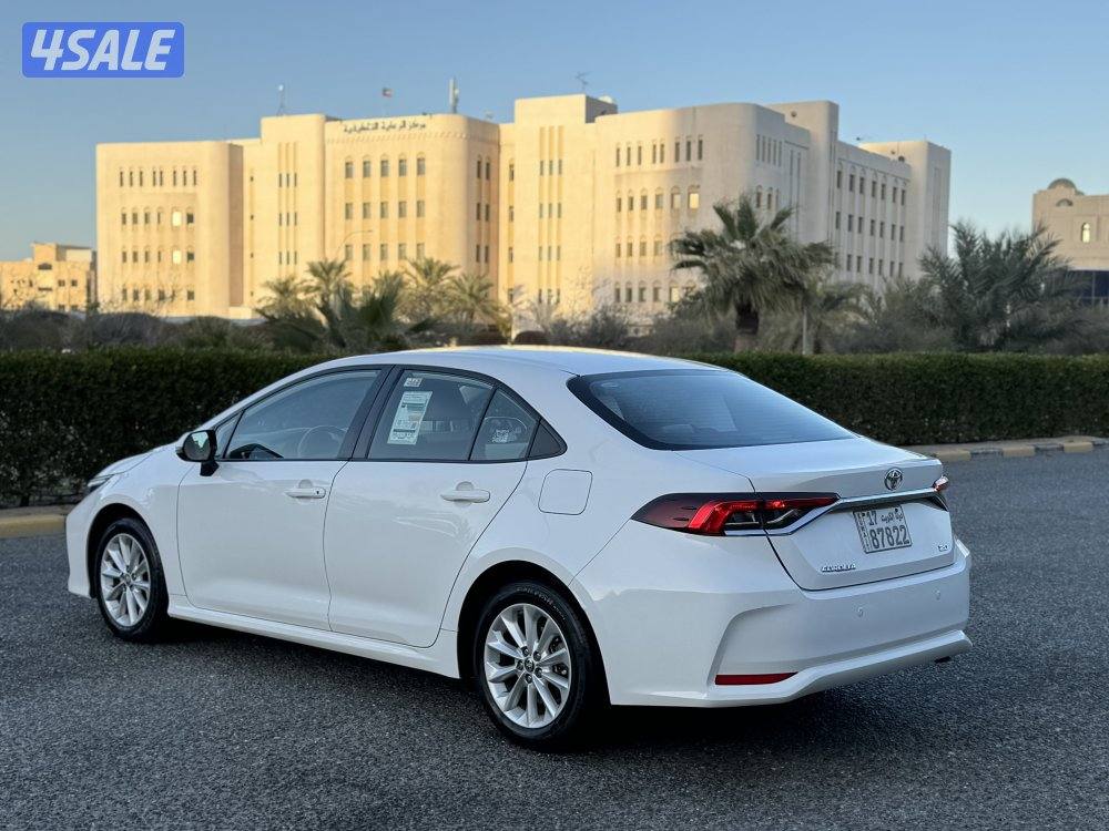 تويوتا كرولا 2.0 موديل 2020 بحاله الوكاله شرط الفحص5