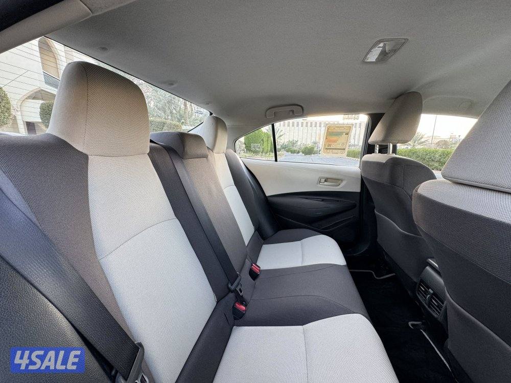 تويوتا كرولا 2.0 موديل 2020 بحاله الوكاله شرط الفحص7