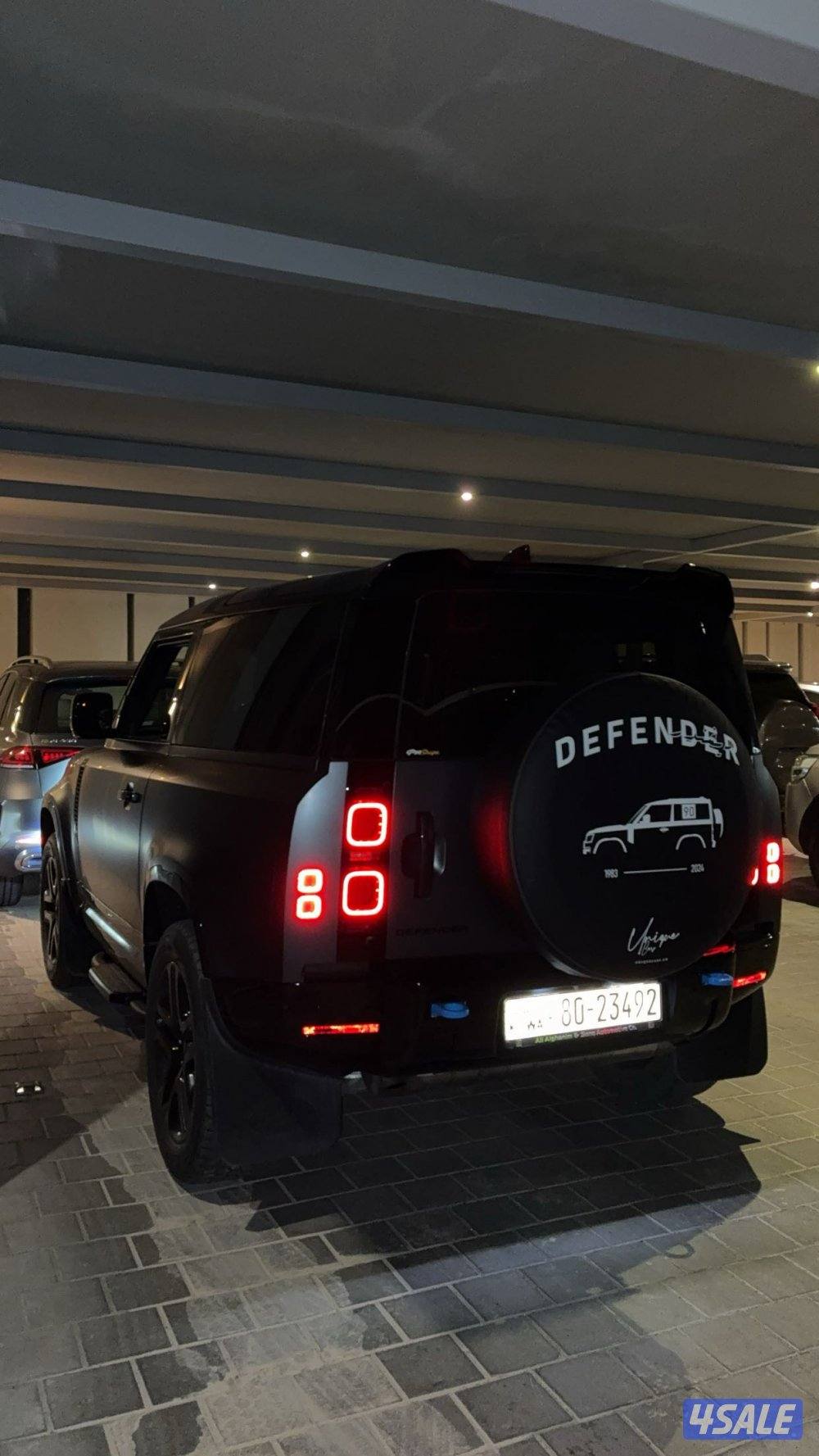 للبيع ديفندر ٢٠٢٤3