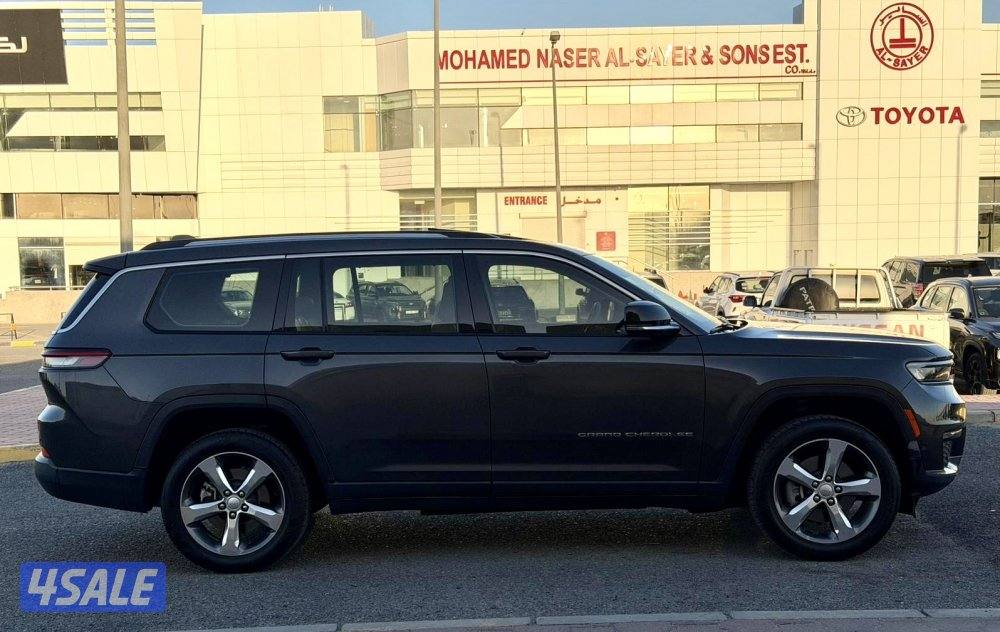 جيب جراند شيروكي ليمتد لارج 2022 تحت الكفالة2