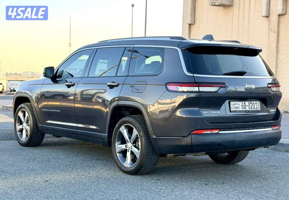 جيب جراند شيروكي ليمتد لارج 2022 تحت الكفالة3