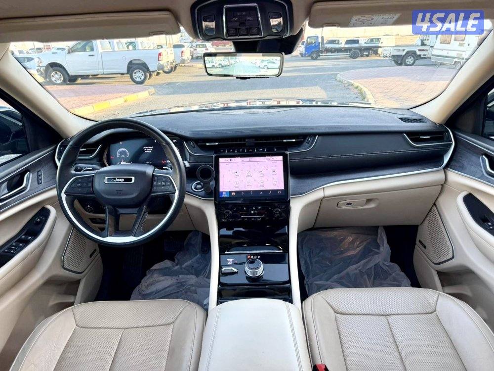 جيب جراند شيروكي ليمتد لارج 2022 تحت الكفالة5