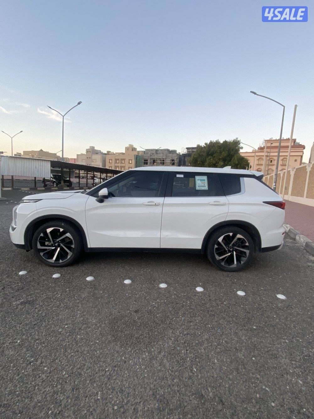 للبيع اوتلاندر ٢٠٢٣3