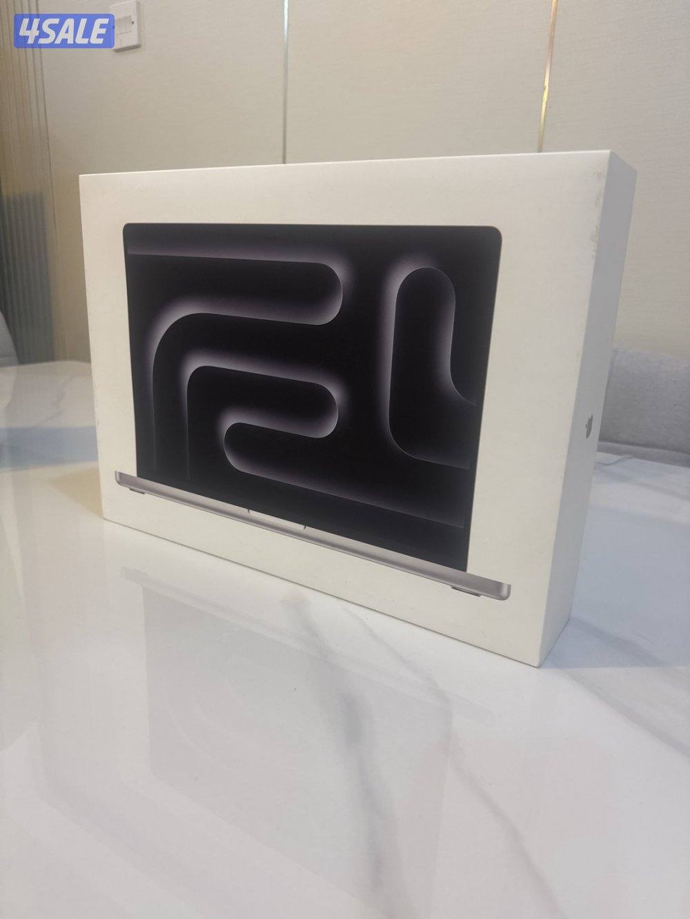 ماك بوك برو 16 M4 Pro رام 48 / 512 جيجا (جديد بالكرتون)0