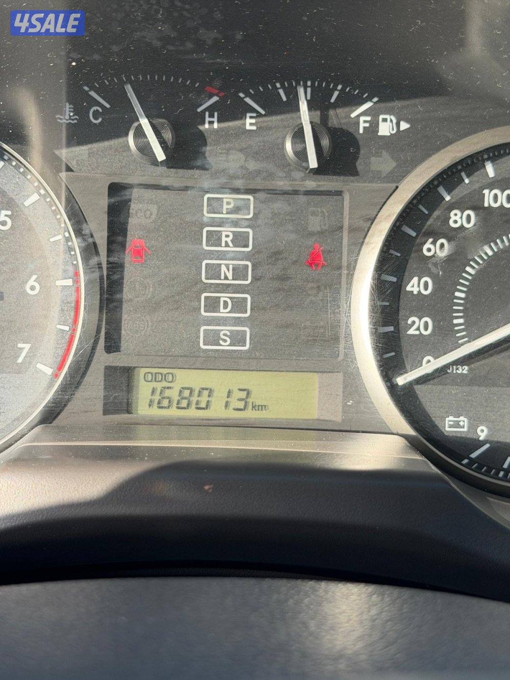 للبيع لاندكروزر 2018 كامل الموصفات الدرجة الاولي4