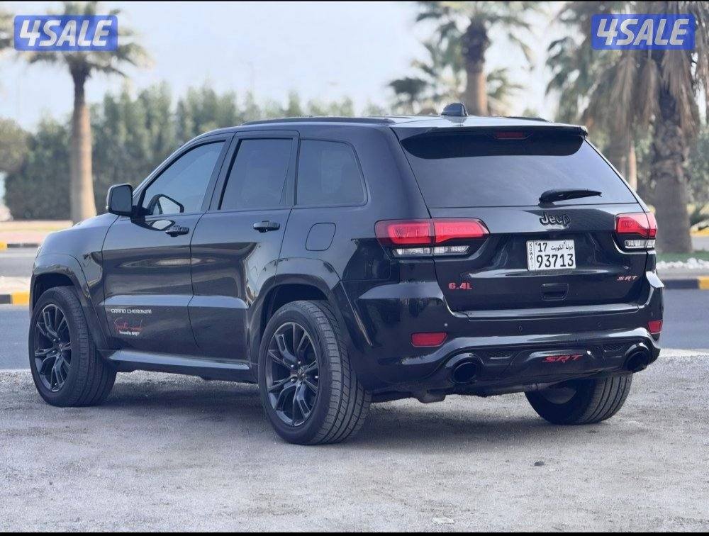 للبيع جيب جراند شروكي اس ار تي srt8 موديل ٢٠١٦ شرط الفحص3