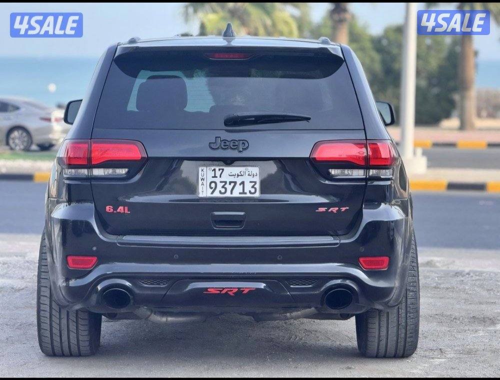 للبيع جيب جراند شروكي اس ار تي srt8 موديل ٢٠١٦ شرط الفحص4