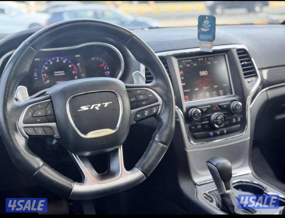 للبيع جيب جراند شروكي اس ار تي srt8 موديل ٢٠١٦ شرط الفحص5