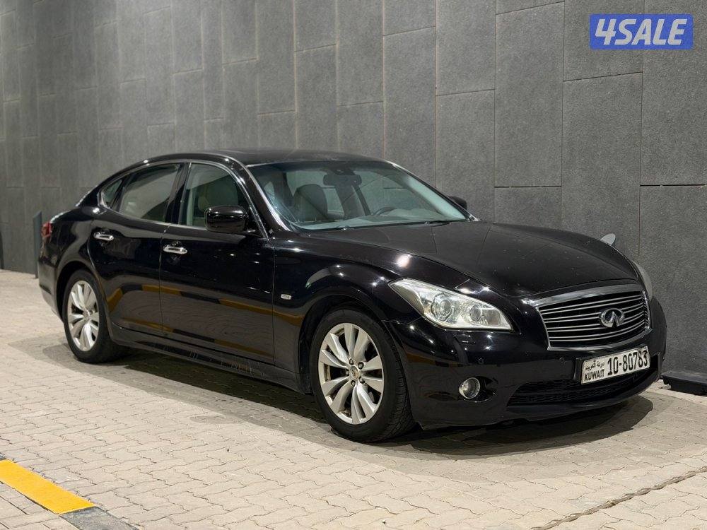 للبيع انفنيتي M56 اعلى درجه0