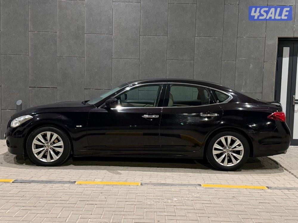 للبيع انفنيتي M56 اعلى درجه4