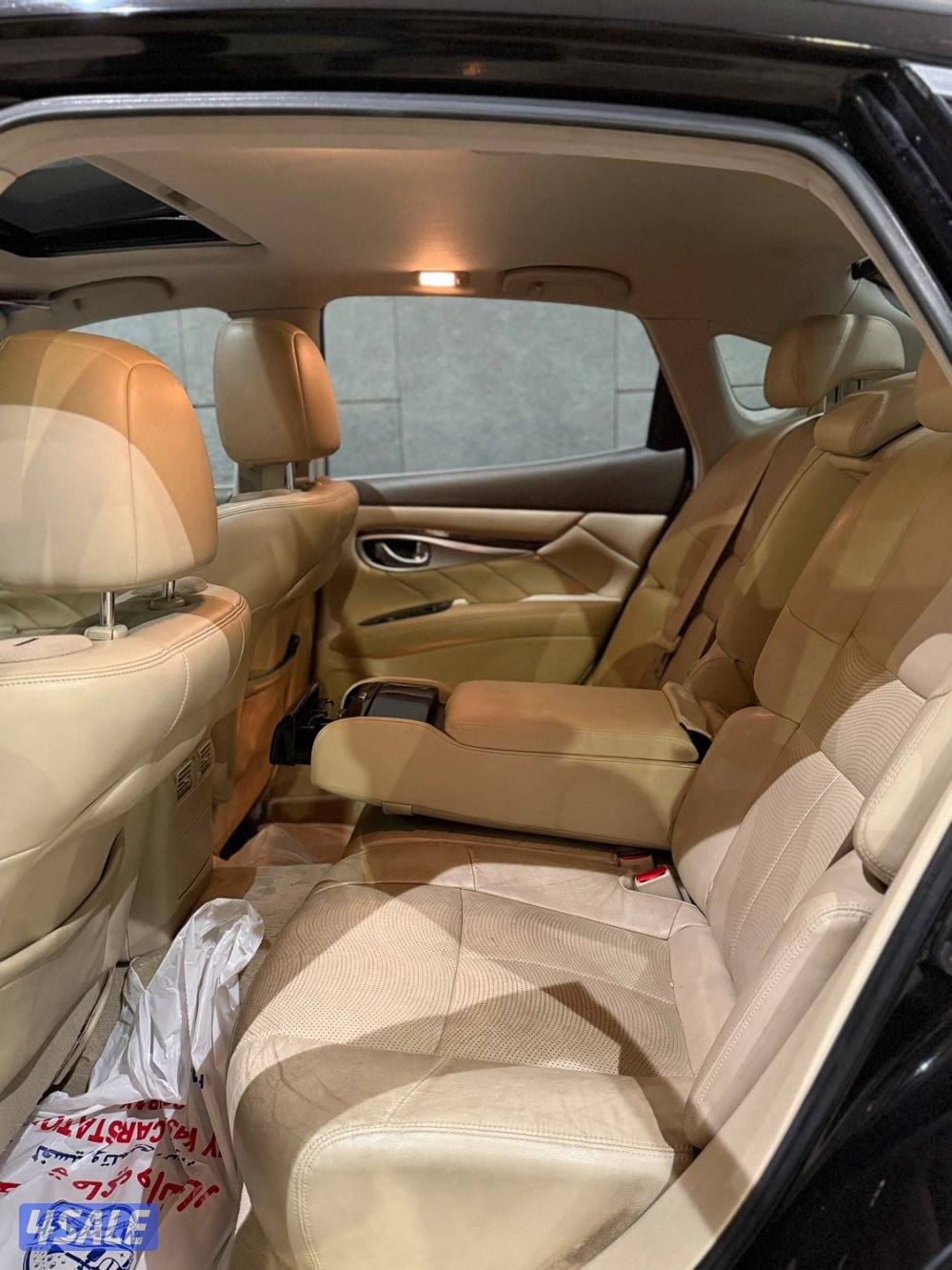 للبيع انفنيتي M56 اعلى درجه9