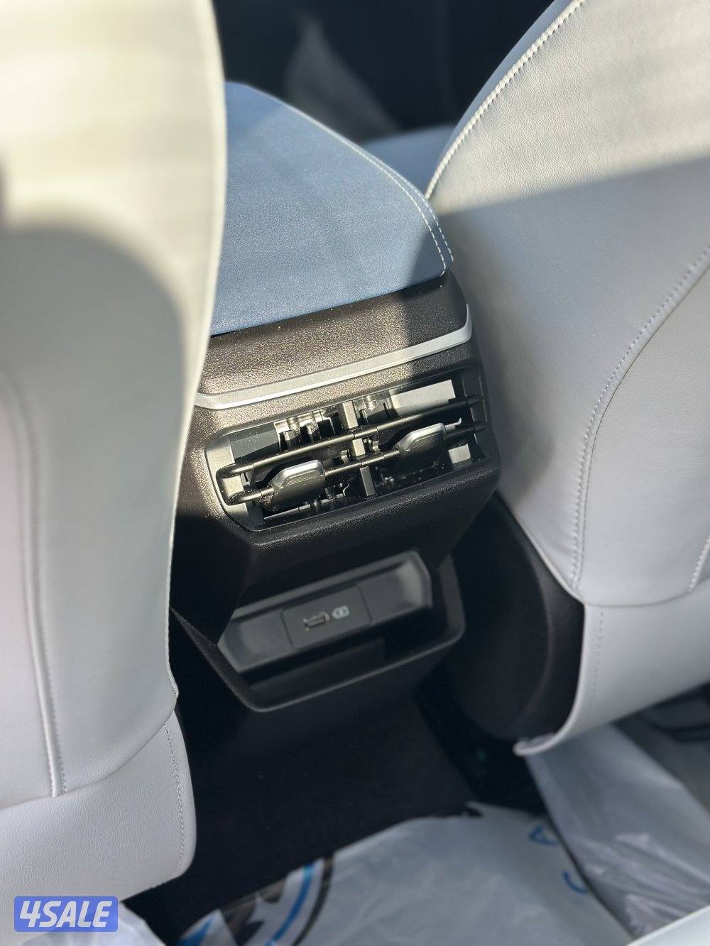 جيلي - امجراند مديل 2023 عداد 30 الف7