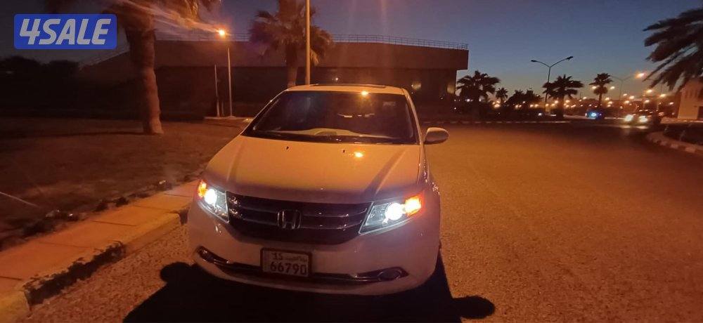 هوندا اوديسي العائليه 2016 نظيفه جدا كامل المواصفات شرط الفحص2