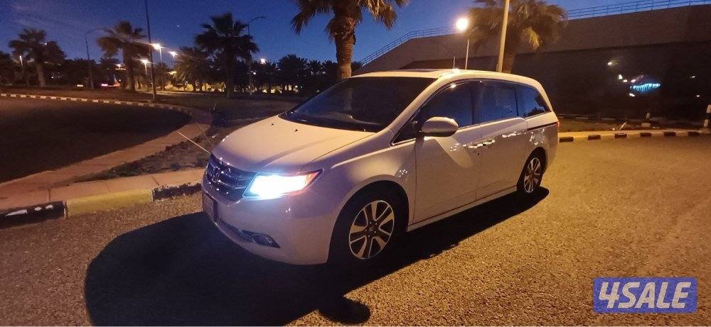 هوندا اوديسي العائليه 2016 نظيفه جدا كامل المواصفات شرط الفحص5