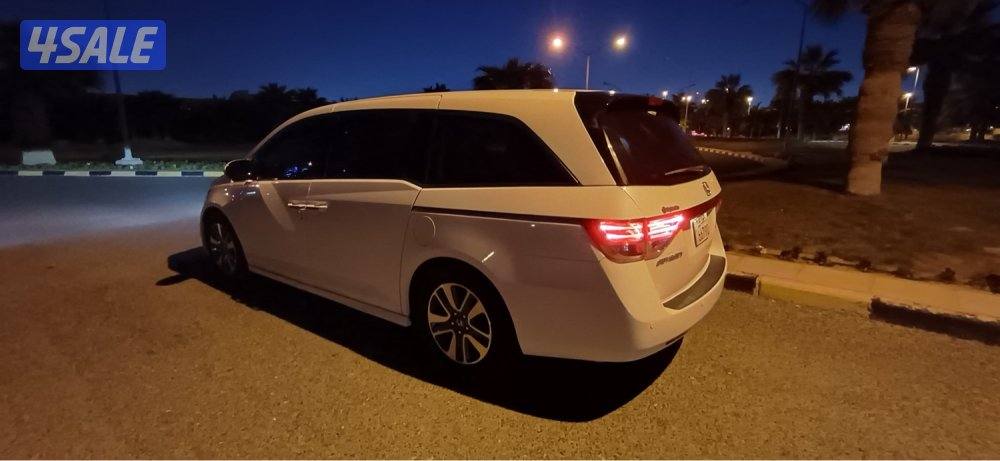 هوندا اوديسي العائليه 2016 نظيفه جدا كامل المواصفات شرط الفحص8