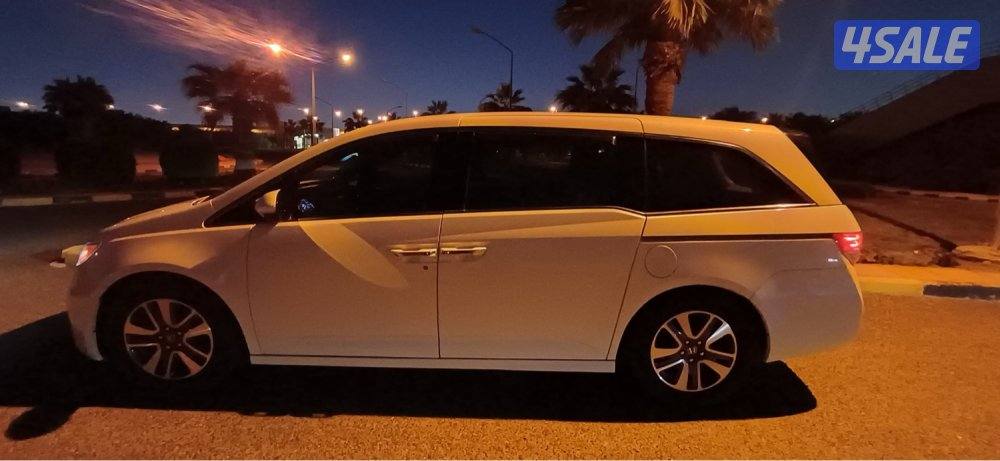 هوندا اوديسي العائليه 2016 نظيفه جدا كامل المواصفات شرط الفحص7
