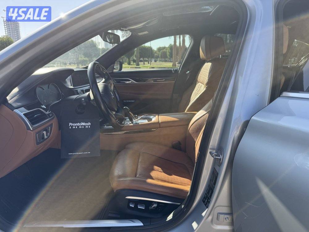 Bmw 750il 2016 صبغ الوكالة13