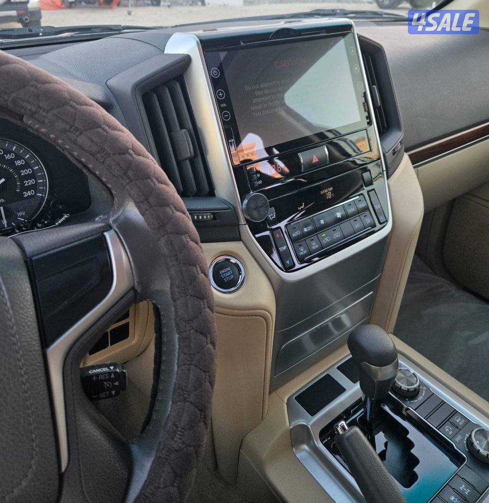 لاندكروزر ٢٠١٧4