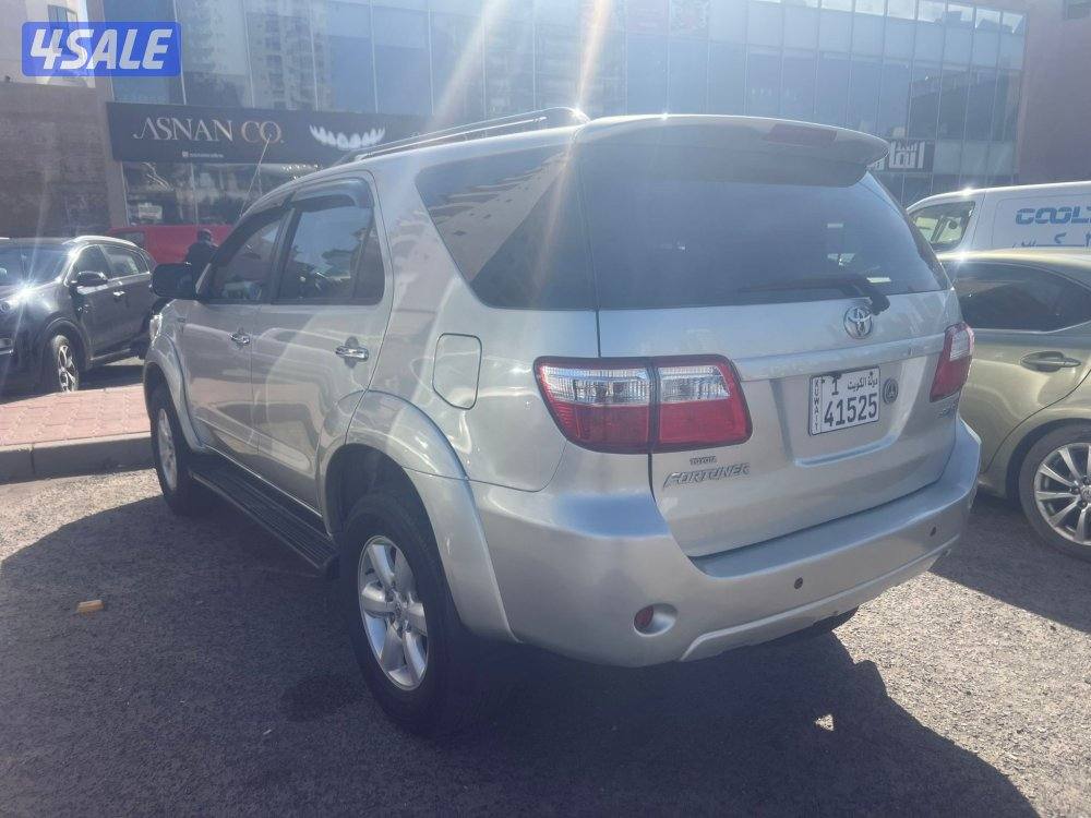 تويوتا فورتينر 20104