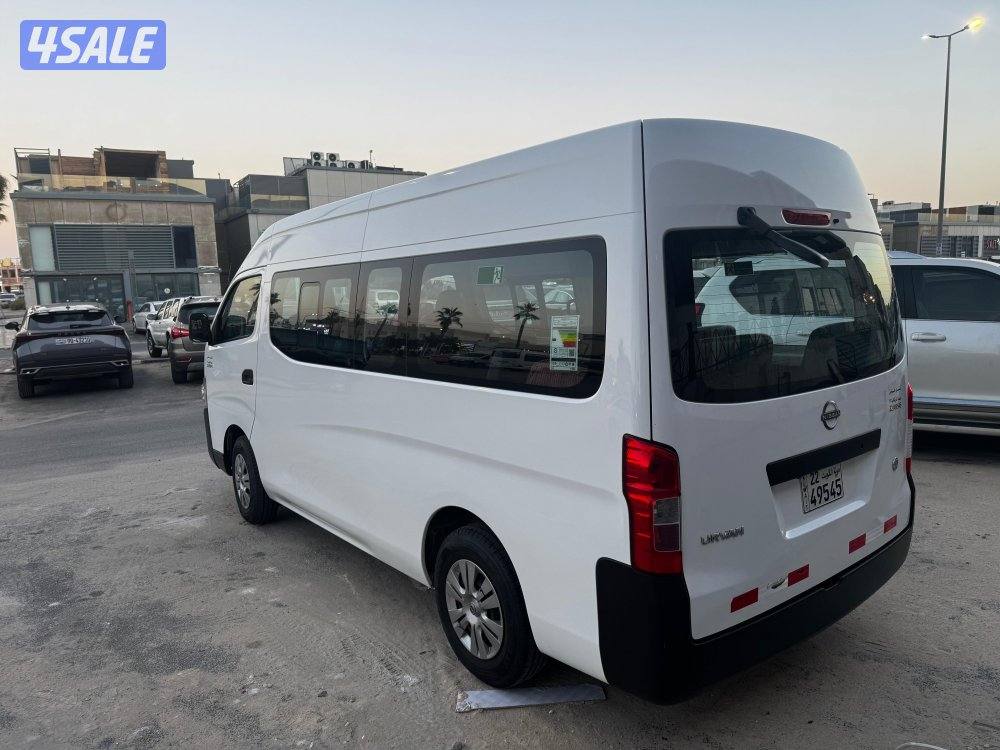 للبيع نيسان ركاب موديل 2023 سقف عالي3