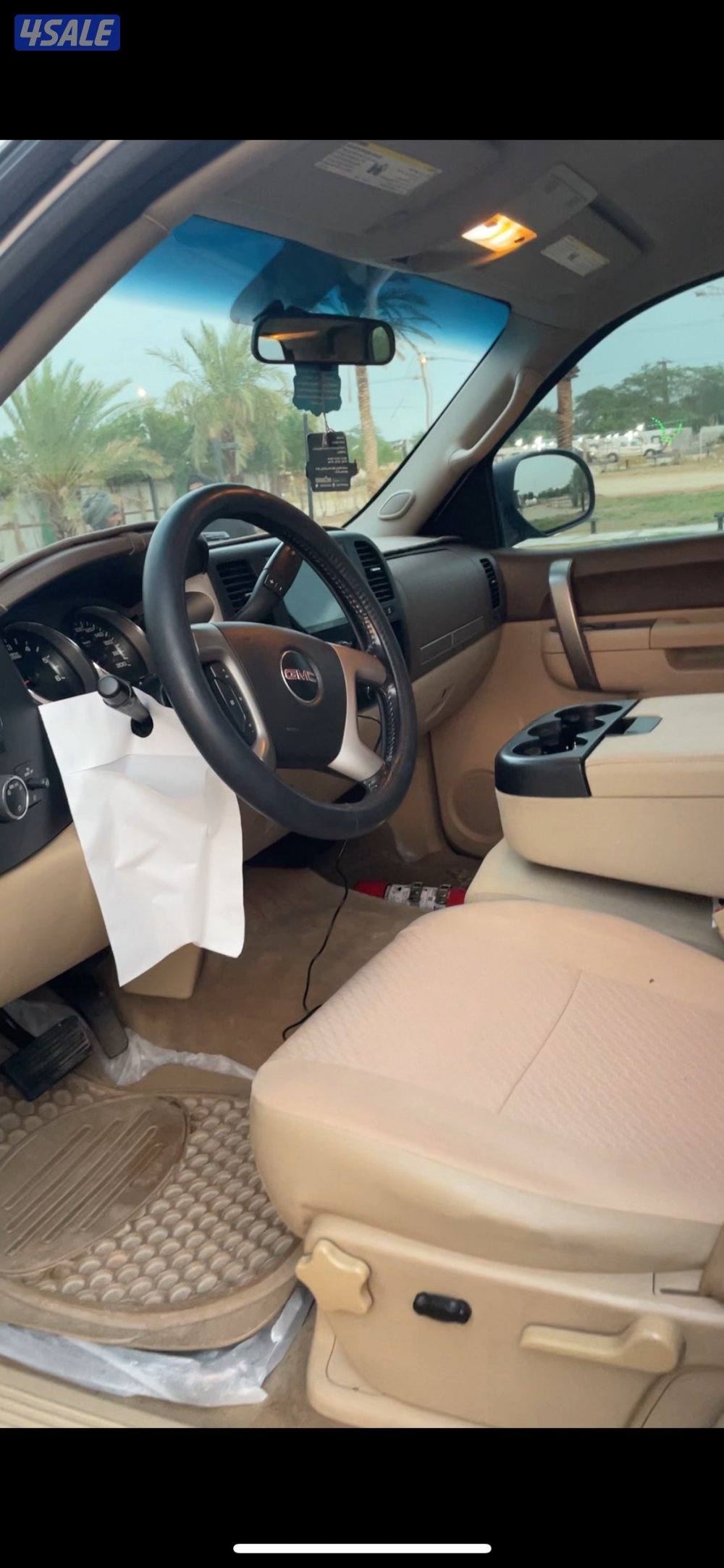 للبيع وانيت جمس دبل قير فر قماره ونصف بهبهاني تشغيل عن بعد ماشي 42015