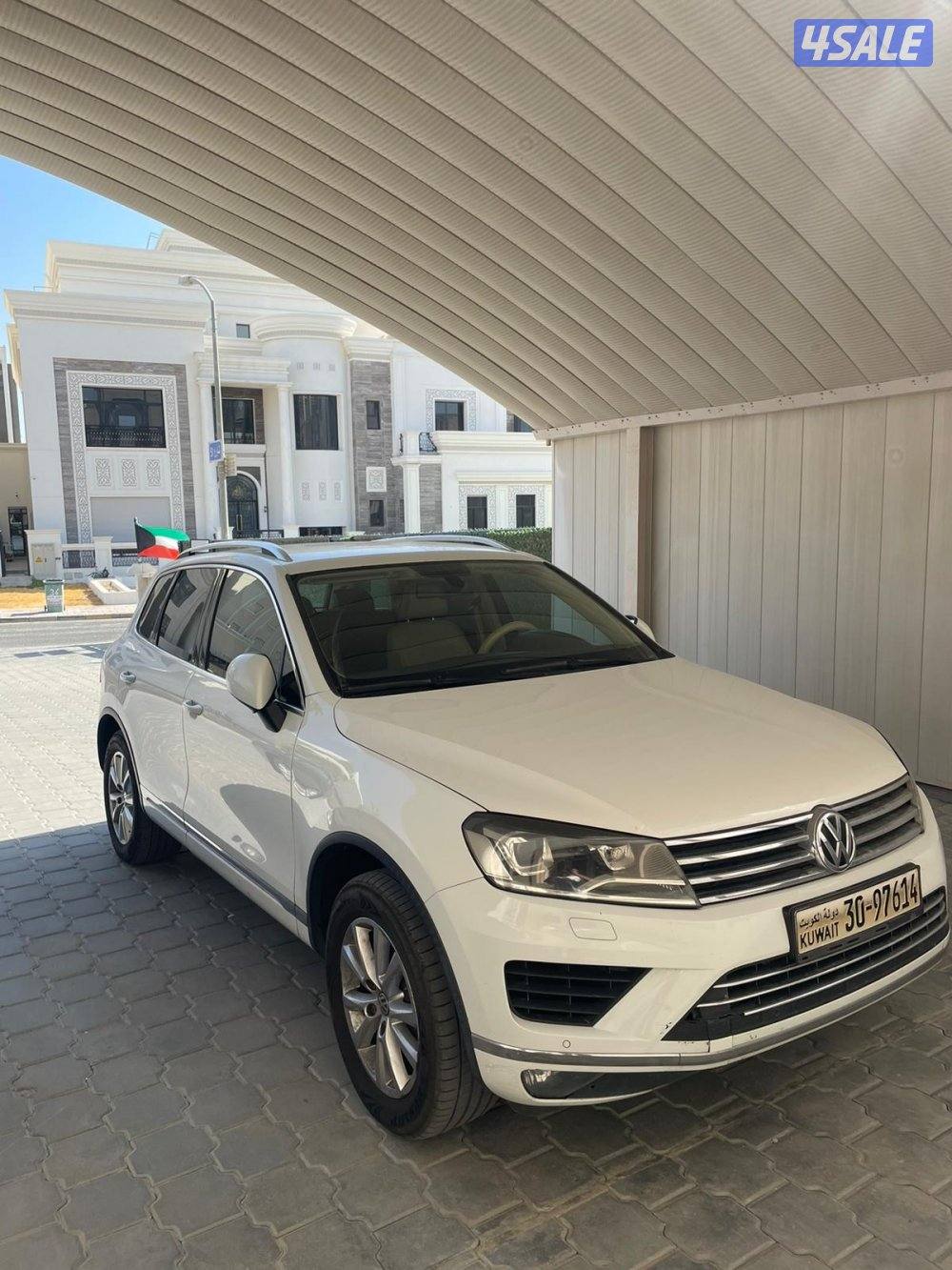 فولكس طوارق موديل 2016 عداد 211 الف4