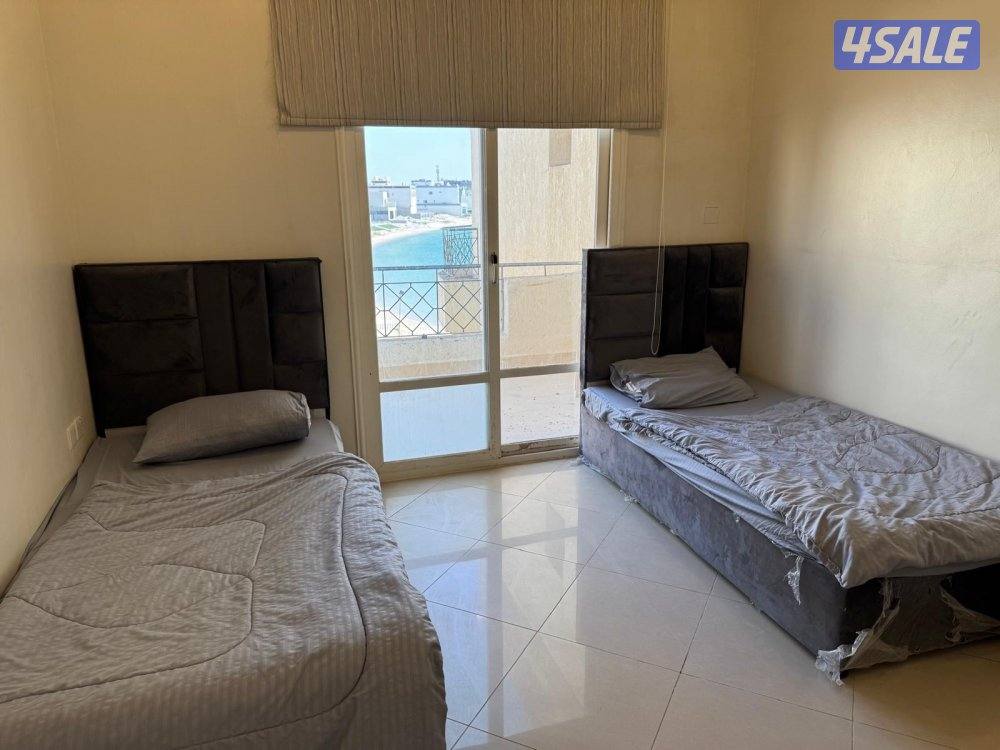 شاليه للإيجار في الخيران مع أطلاله بحريه ٣ ادوار ٦ غرف وصاله كبيره5