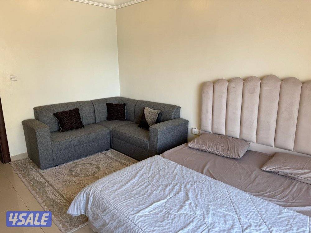 شاليه للإيجار في الخيران مع أطلاله بحريه ٣ ادوار ٦ غرف وصاله كبيره11