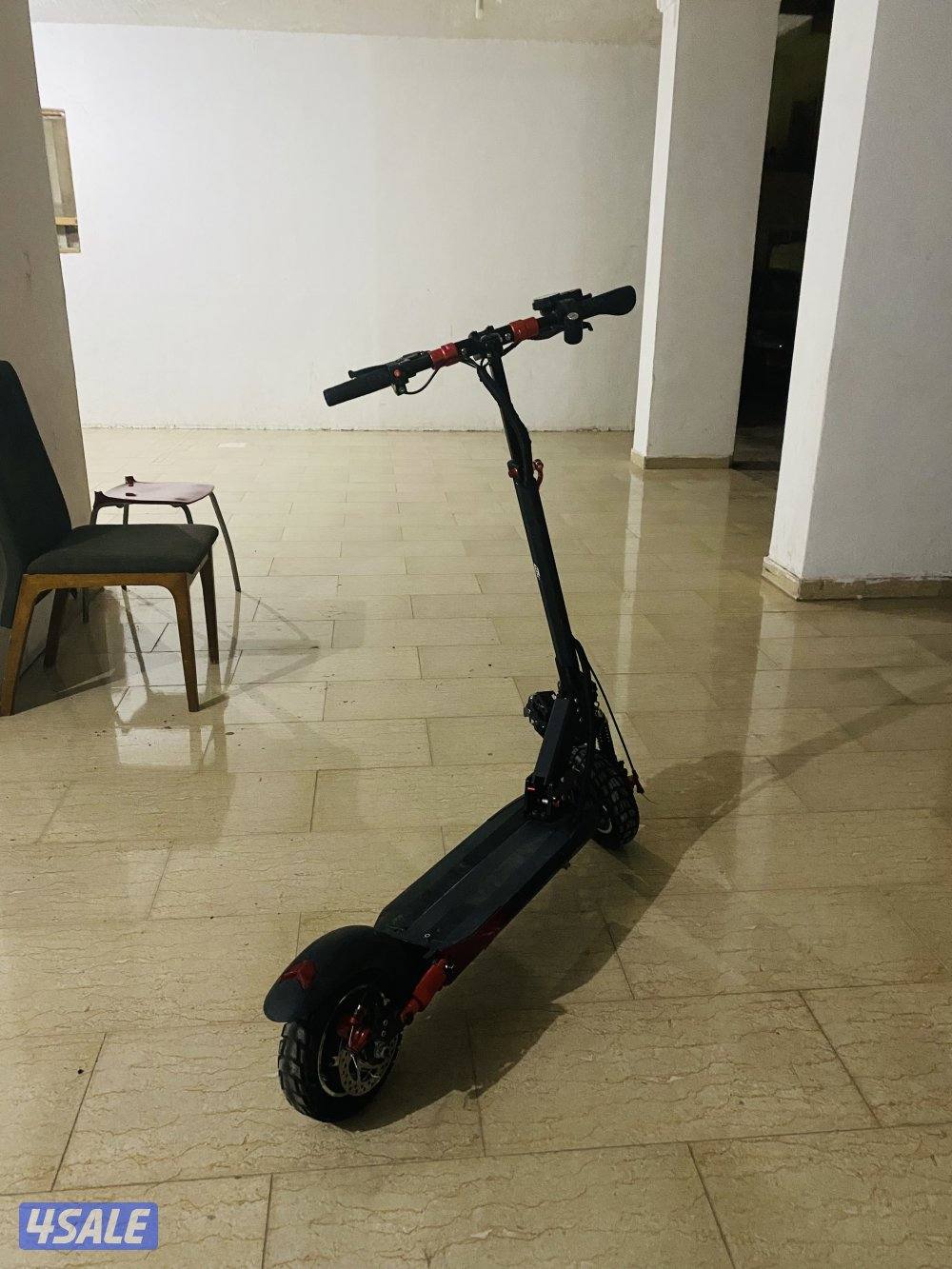 سكوتر كهربائي نظيف استعمال شهر0